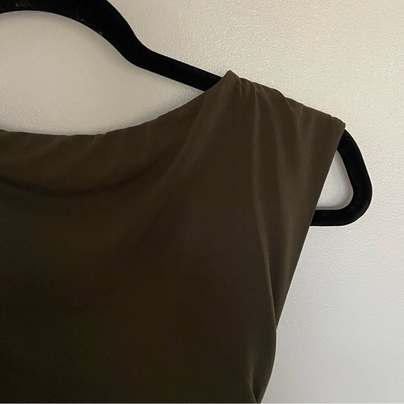 H&M xs green slim fit maxi dress army green - Picture 2 of 4